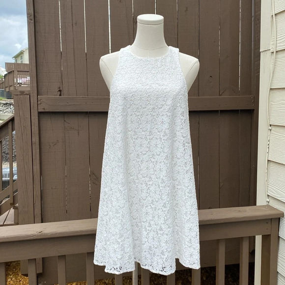 Show me your mumu Ritzy mini white lace dress. Keyhole back, size medium - Picture 4 of 16